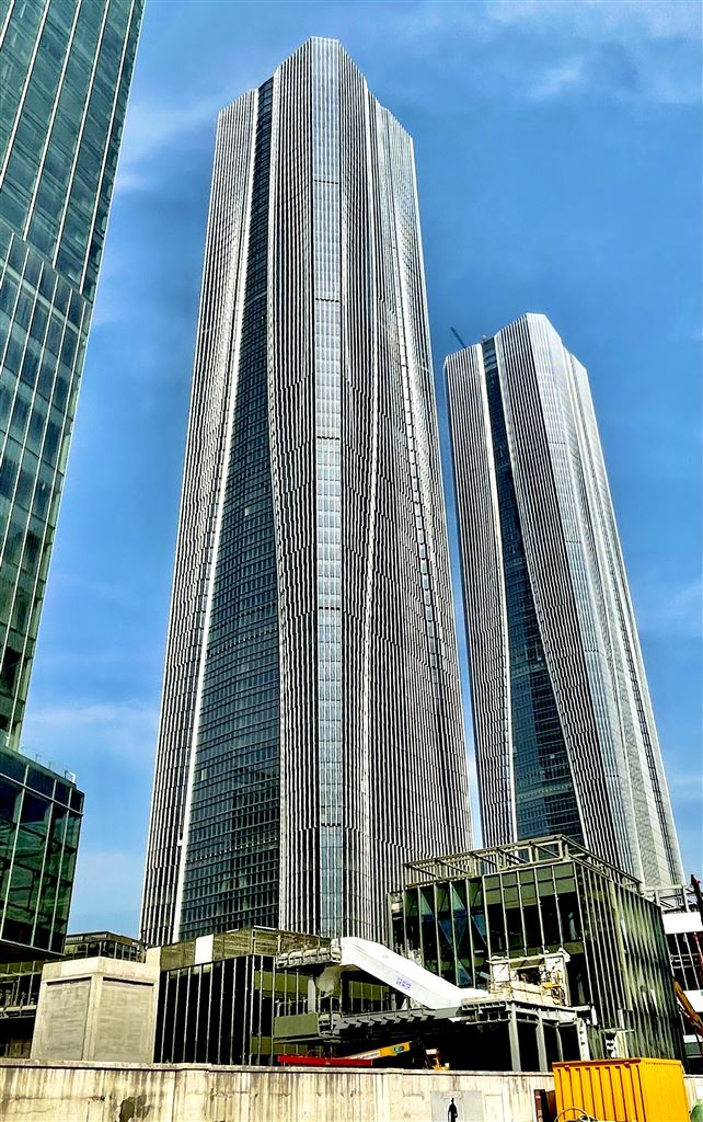 張江“科學(xué)之門”西塔樓沖刺收官 建筑安裝工程助力全球科創(chuàng)中心崛起